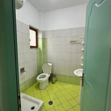 Joen 3 * Саранда